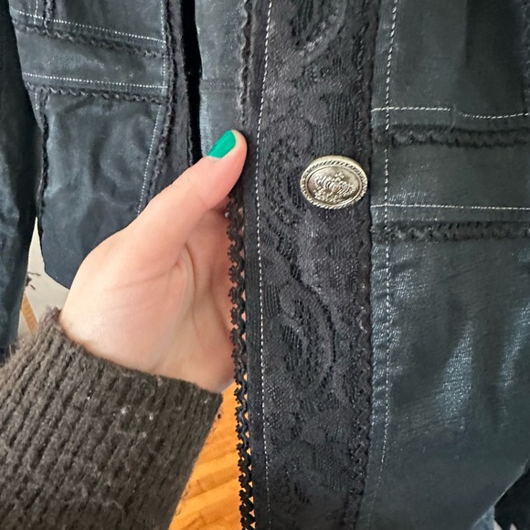 Black jacket - Picture 5 of 9